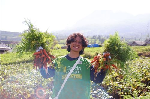 c) GLEANING FORM FARMS