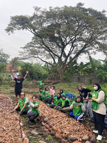 j) Community Garden